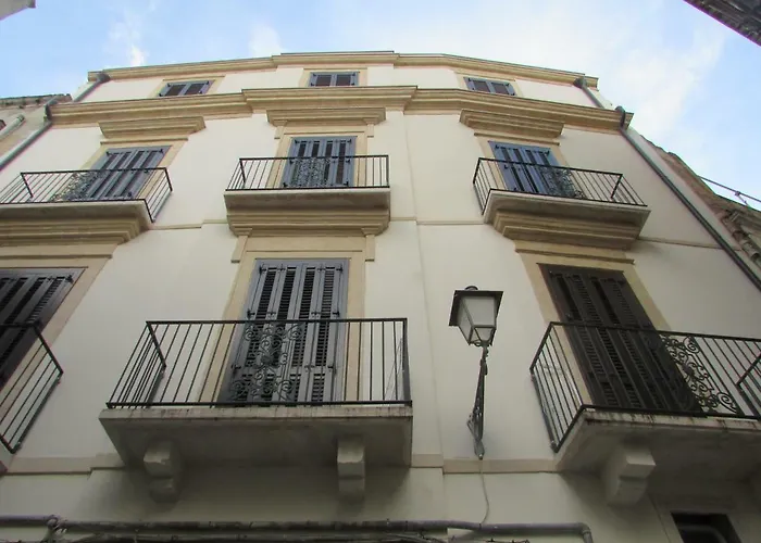 Cattedralflats -comfort, Stile E Vista Sulla Cattedrale * בארי